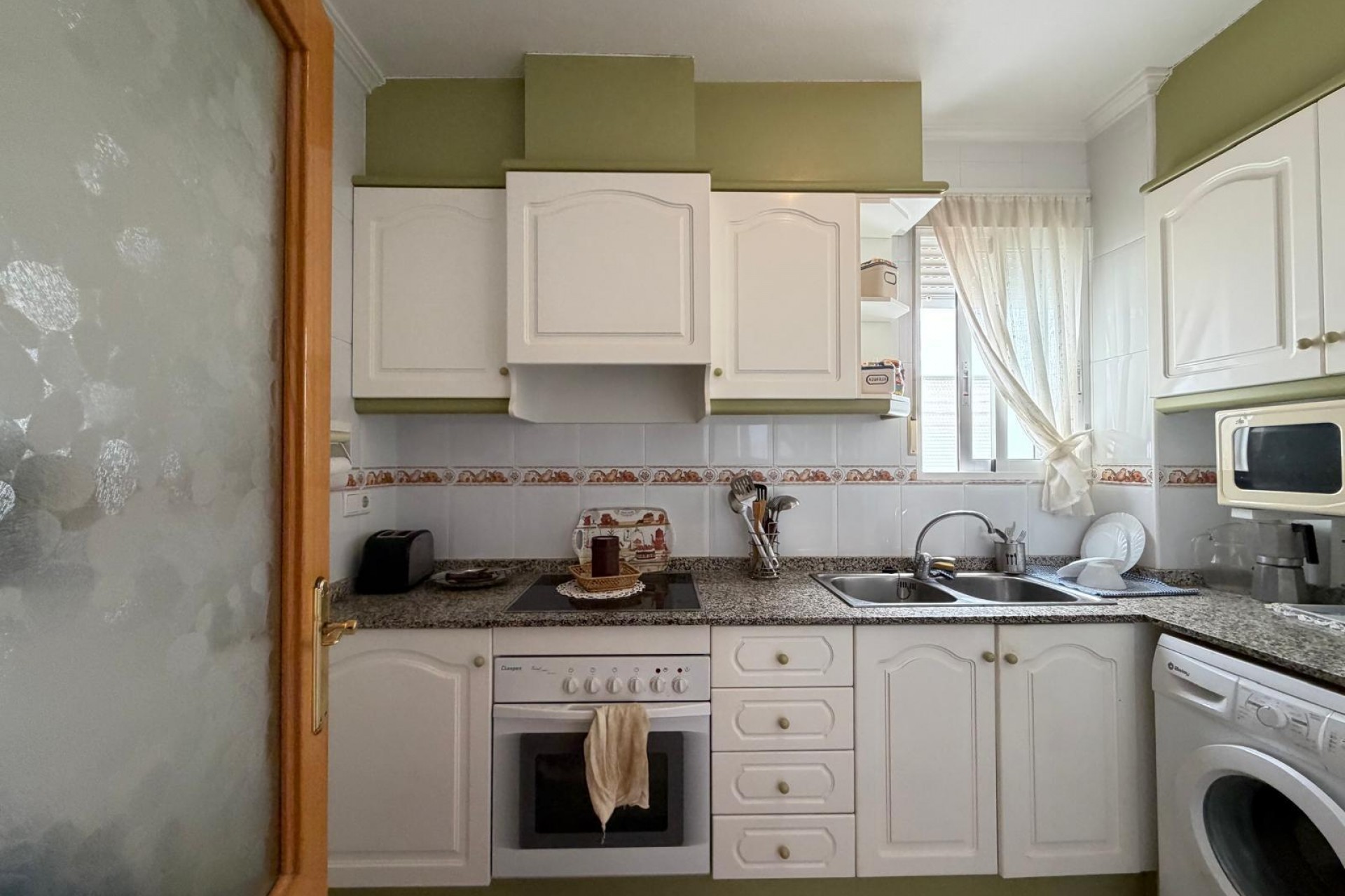 Resale - Apartment -
Torrevieja - Playa del Cura