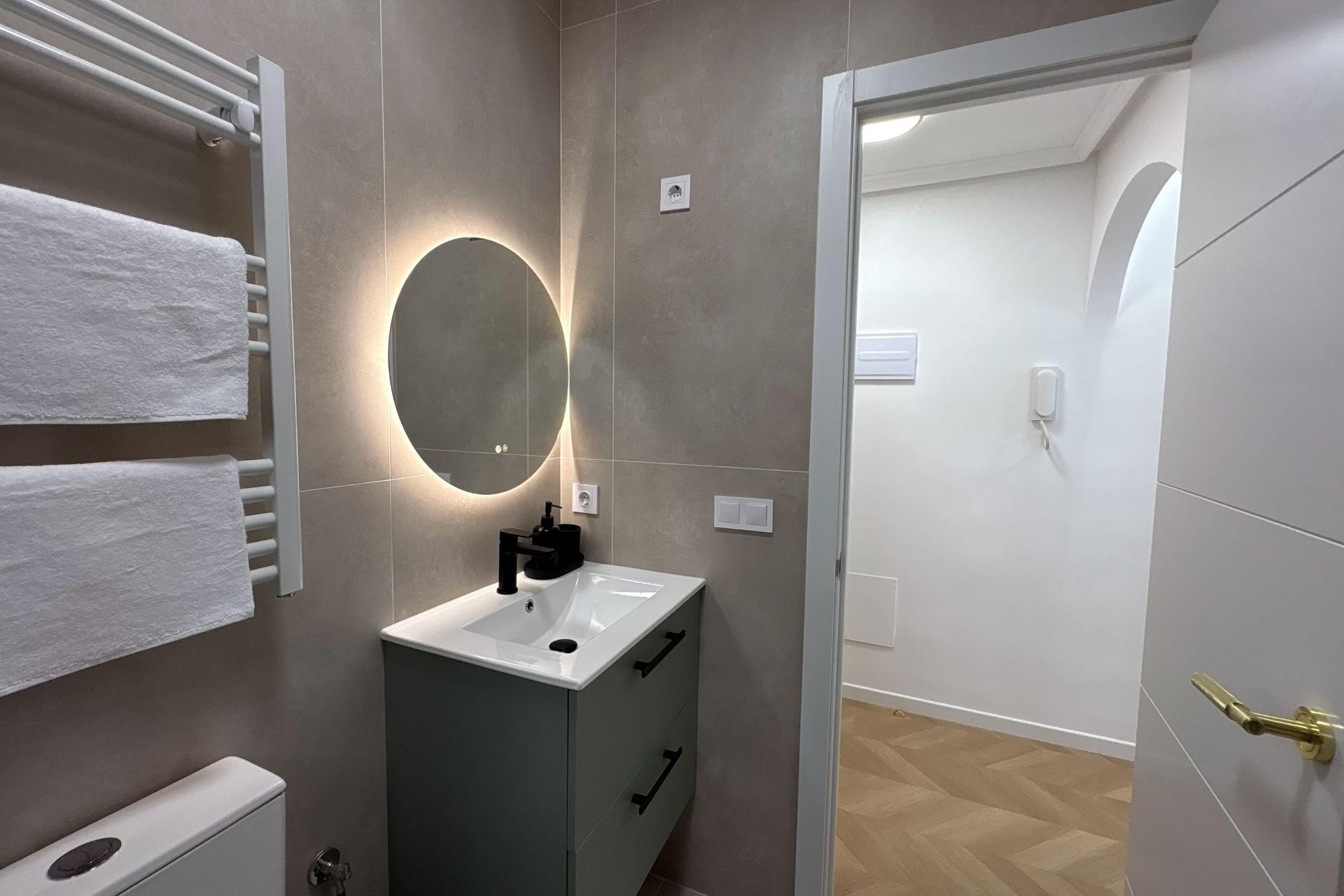 Resale - Apartment -
Torrevieja - Playa del Cura