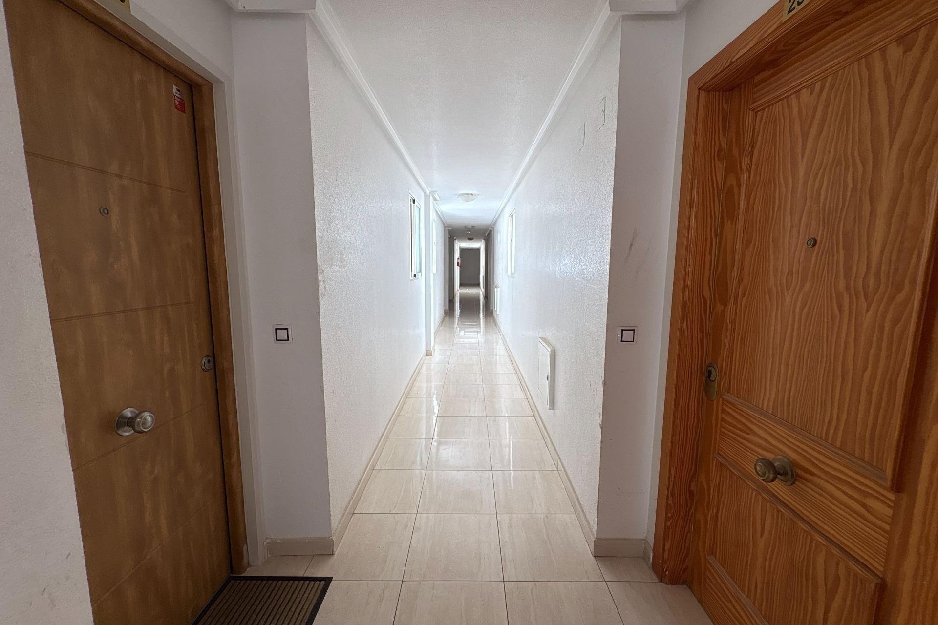 Resale - Apartment -
Torrevieja - Playa del Cura