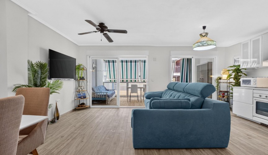 Resale - Apartment -
Torrevieja - Playa del Cura