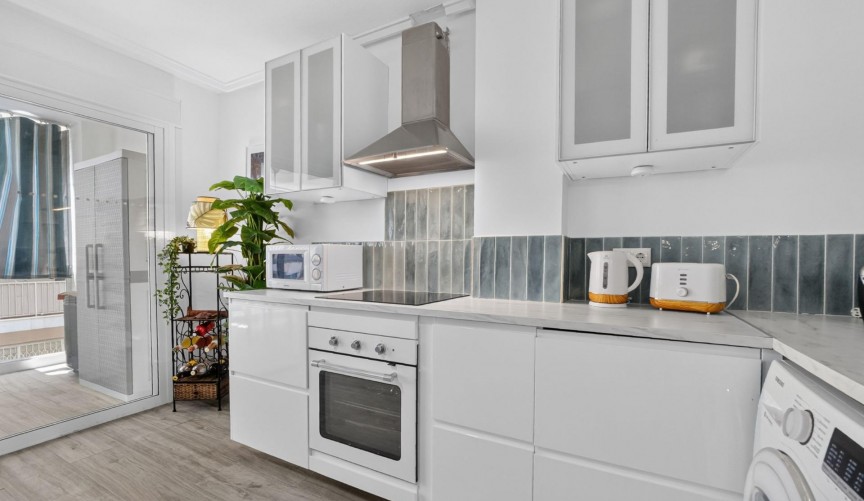 Resale - Apartment -
Torrevieja - Playa del Cura
