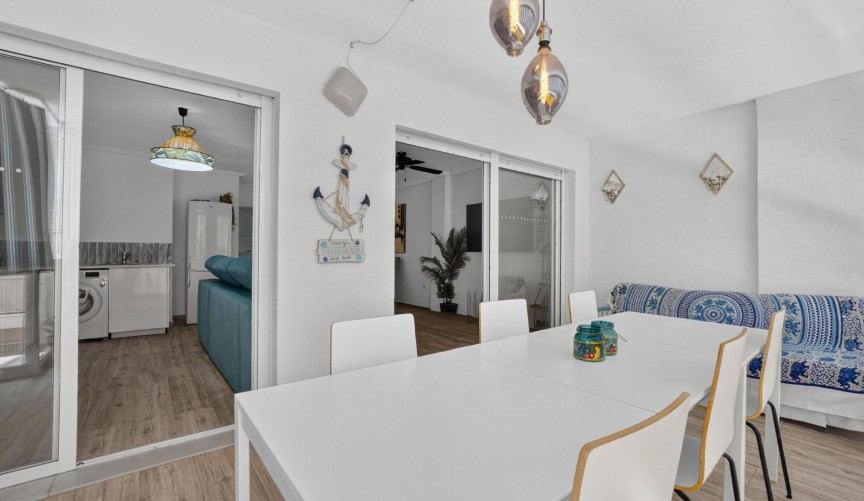 Resale - Apartment -
Torrevieja - Playa del Cura
