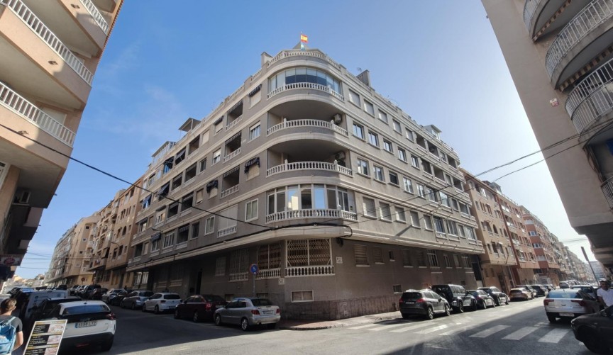 Resale - Apartment -
Torrevieja - Playa del Cura