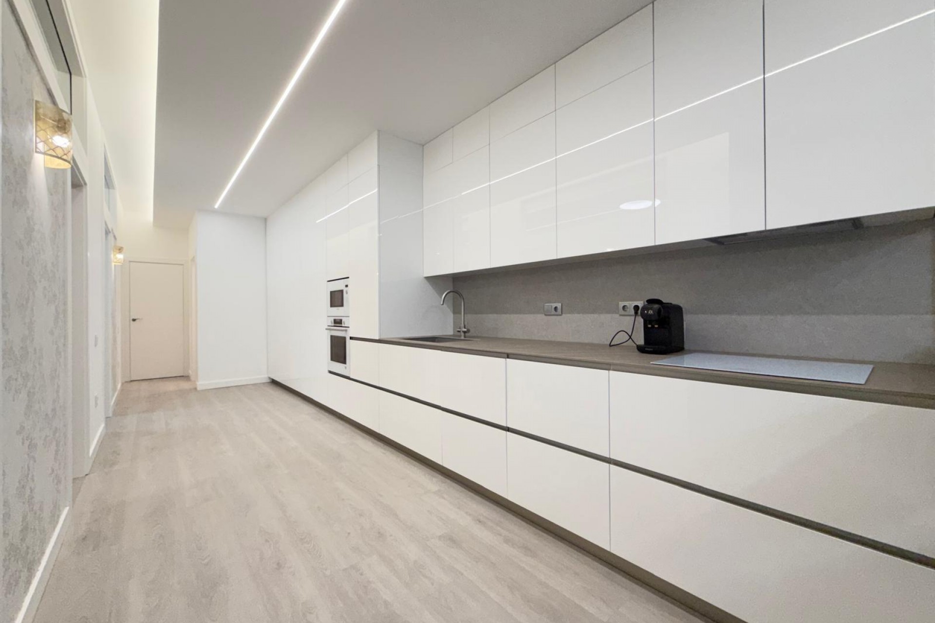 Resale - Apartment -
Torrevieja - Playa del Cura
