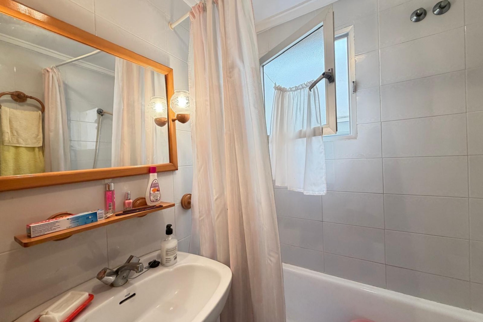 Resale - Apartment -
Torrevieja - Playa del Cura