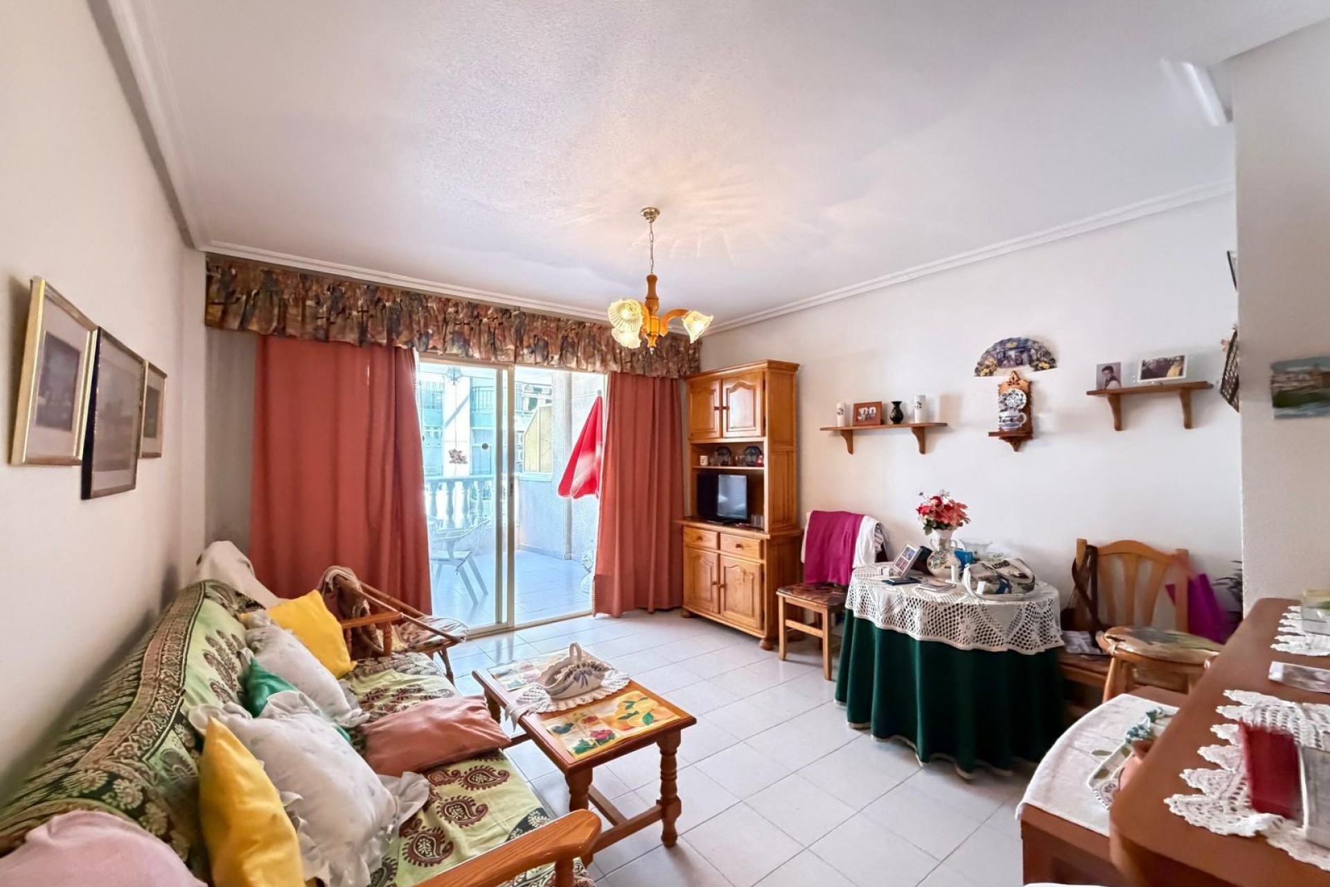 Resale - Apartment -
Torrevieja - Playa del Cura