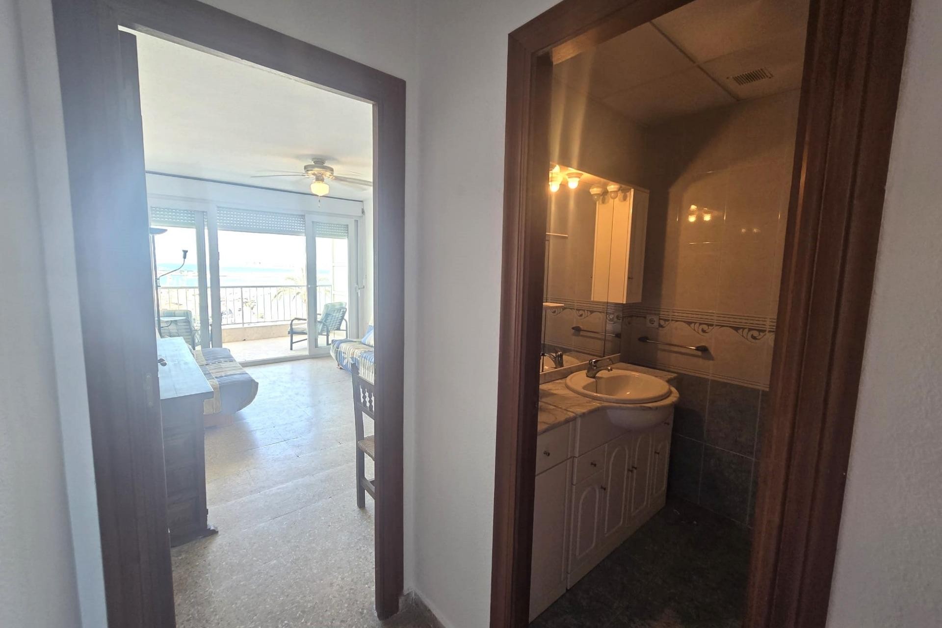 Resale - Apartment -
Torrevieja - Puerto Deportivo Marina Salinas