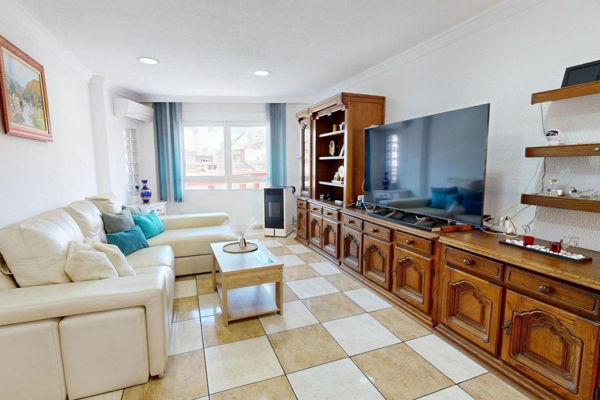 Resale - Apartment -
Torrevieja - Puerto Deportivo