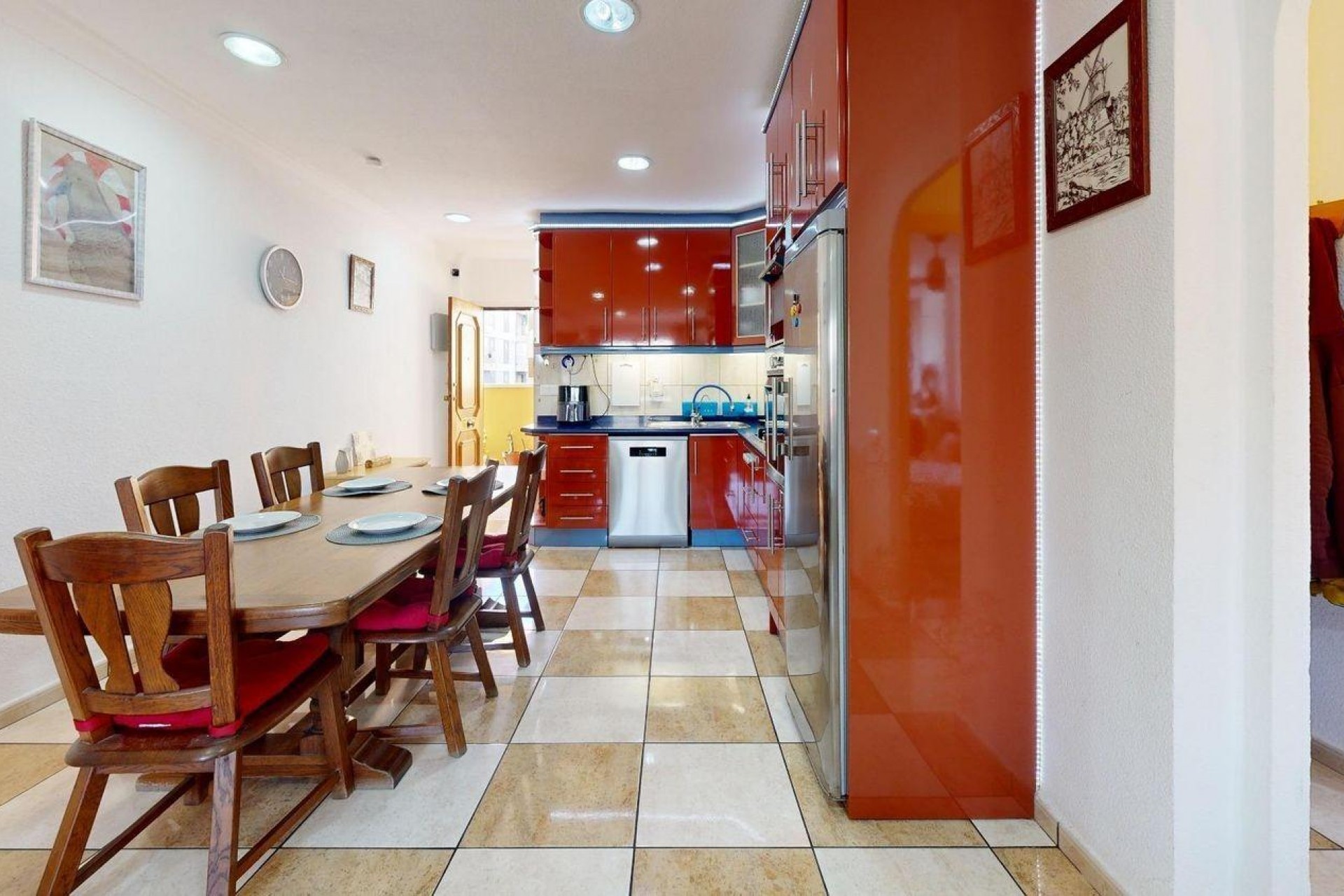 Resale - Apartment -
Torrevieja - Puerto Deportivo