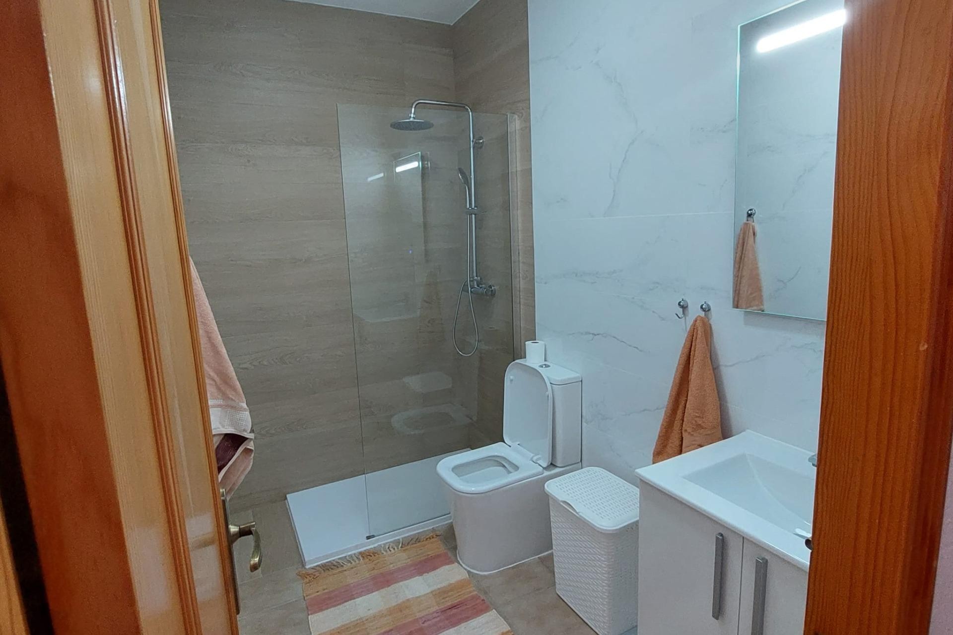 Resale - Apartment -
Torrevieja - Punta Prima