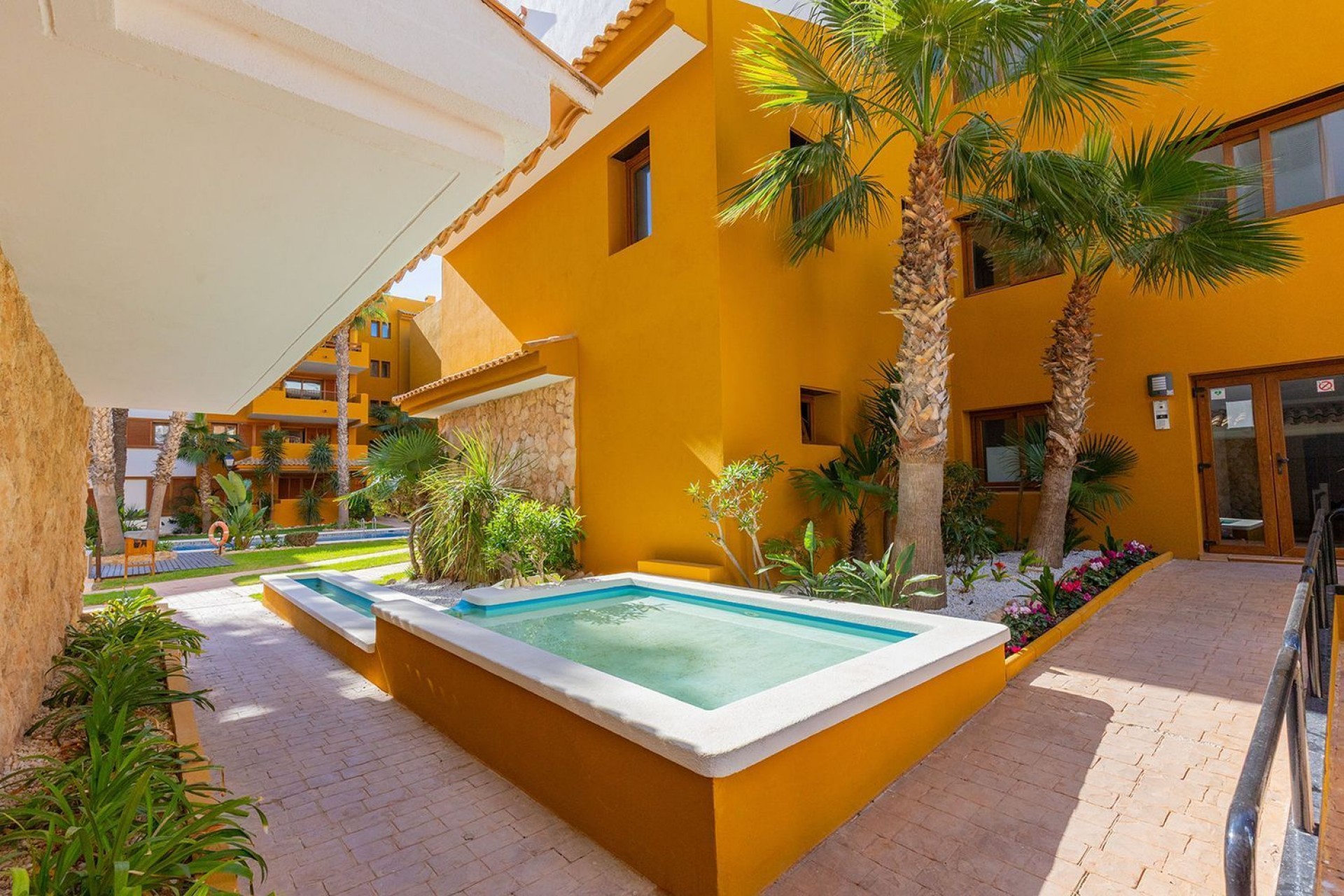 Resale - Apartment -
Torrevieja - Punta Prima