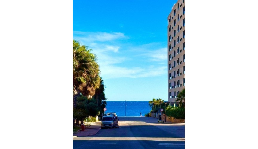 Resale - Apartment -
Torrevieja - Punta Prima