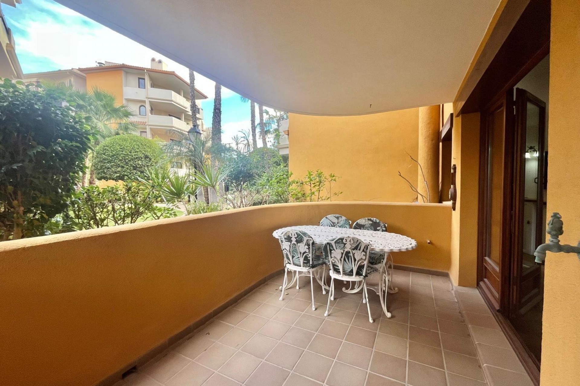 Resale - Apartment -
Torrevieja - Punta Prima