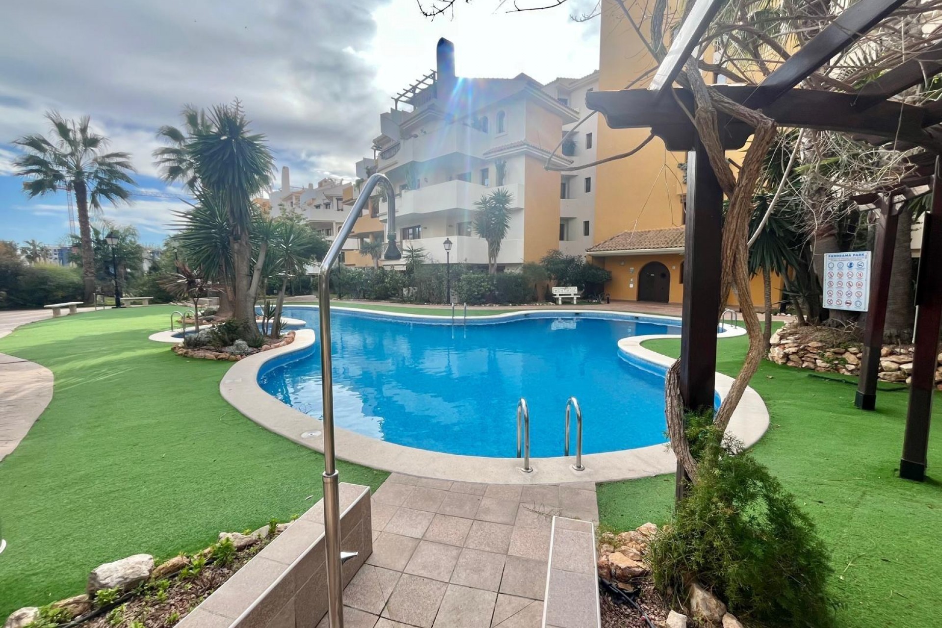 Resale - Apartment -
Torrevieja - Punta Prima