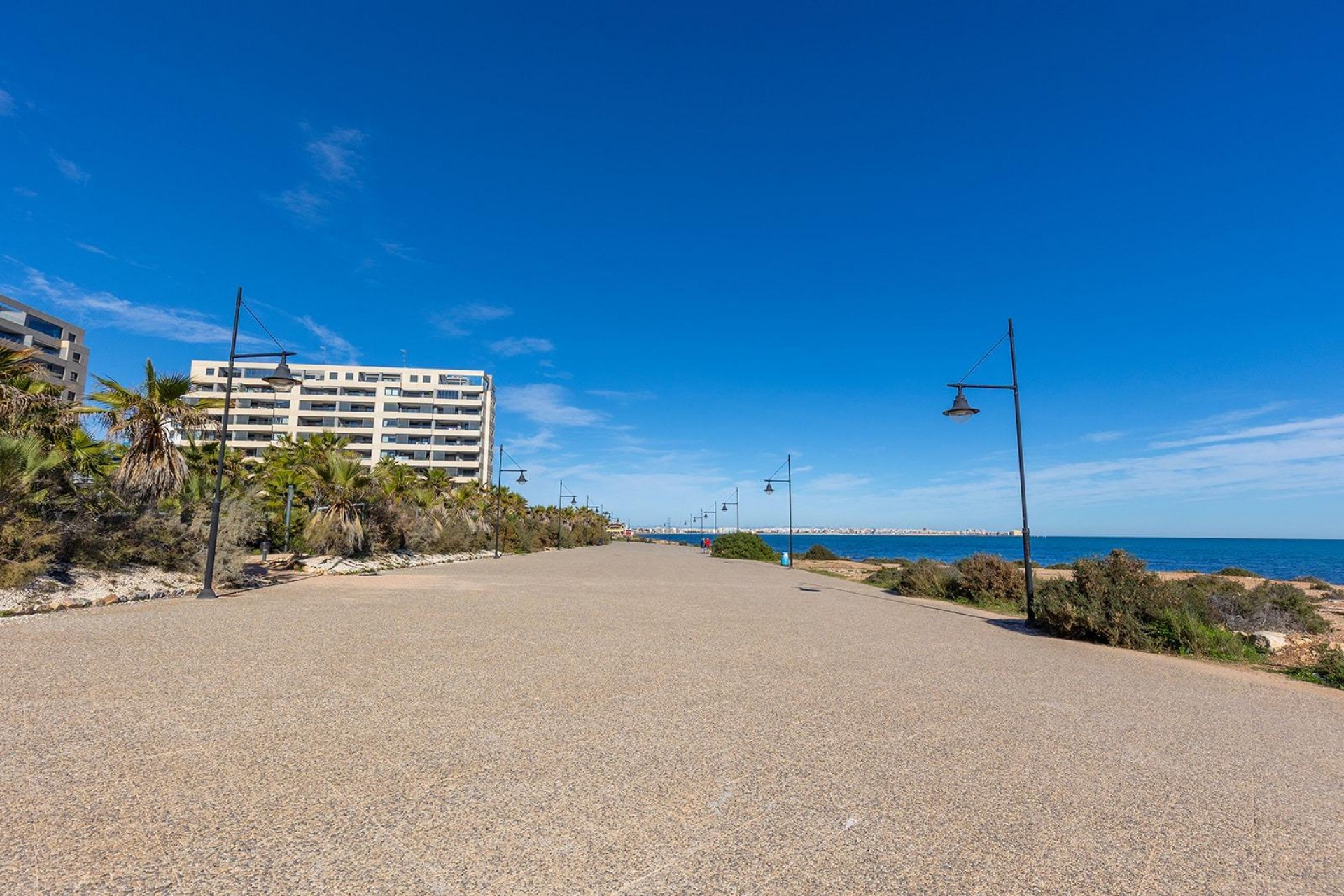 Resale - Apartment -
Torrevieja - Punta Prima