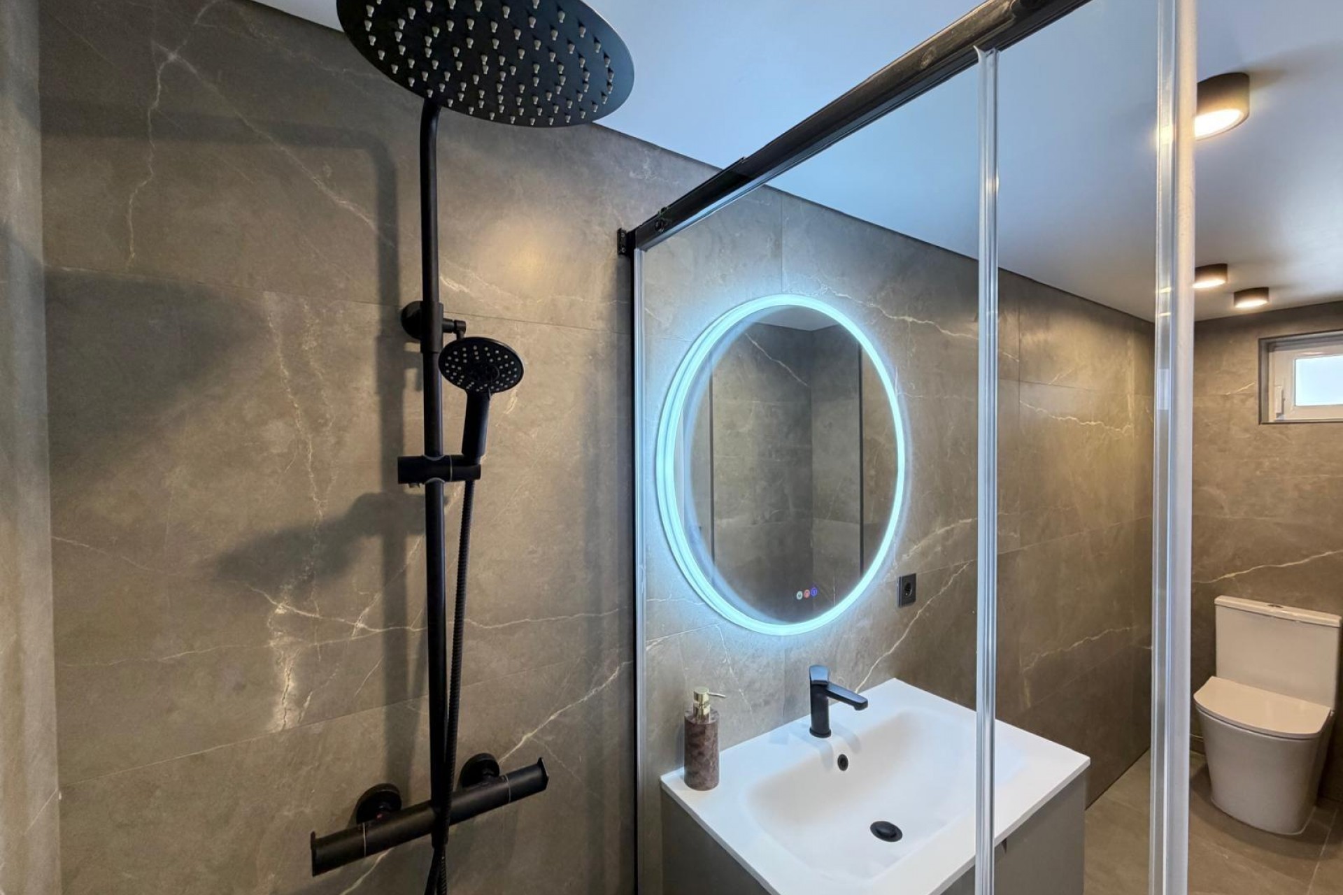 Resale - Apartment -
Torrevieja - Punta Prima
