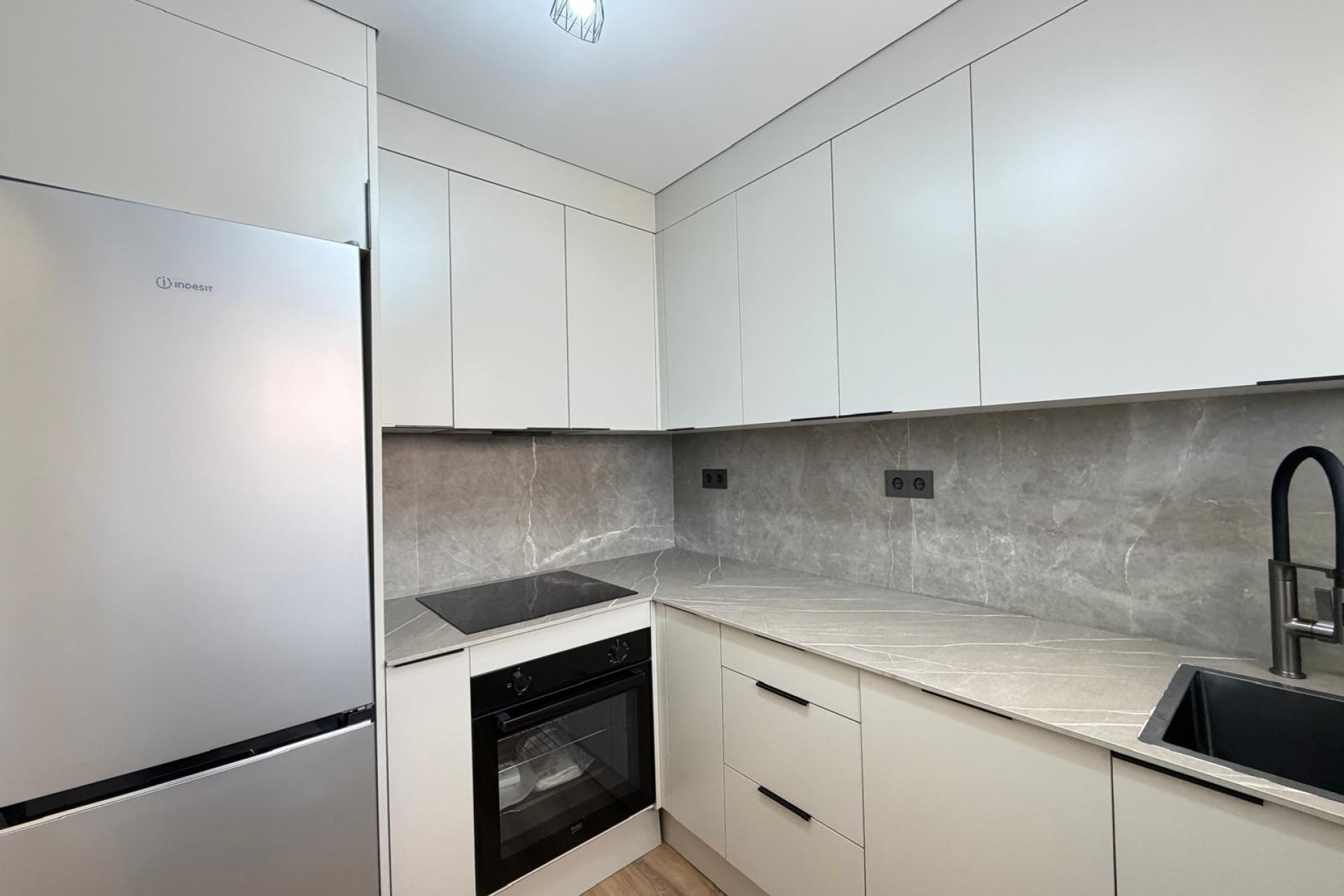 Resale - Apartment -
Torrevieja - Punta Prima