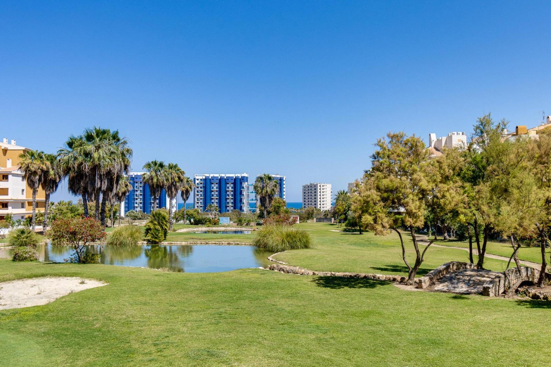 Resale - Apartment -
Torrevieja - Punta Prima