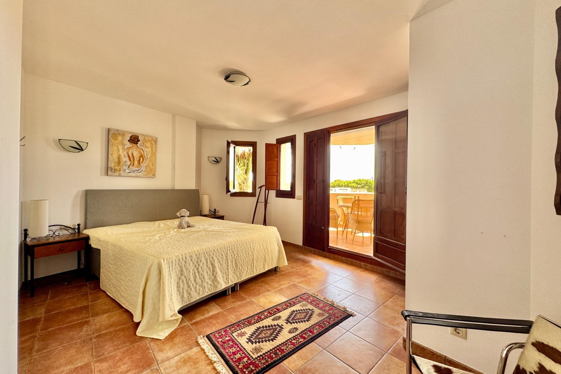 Resale - Apartment -
Torrevieja - Punta Prima