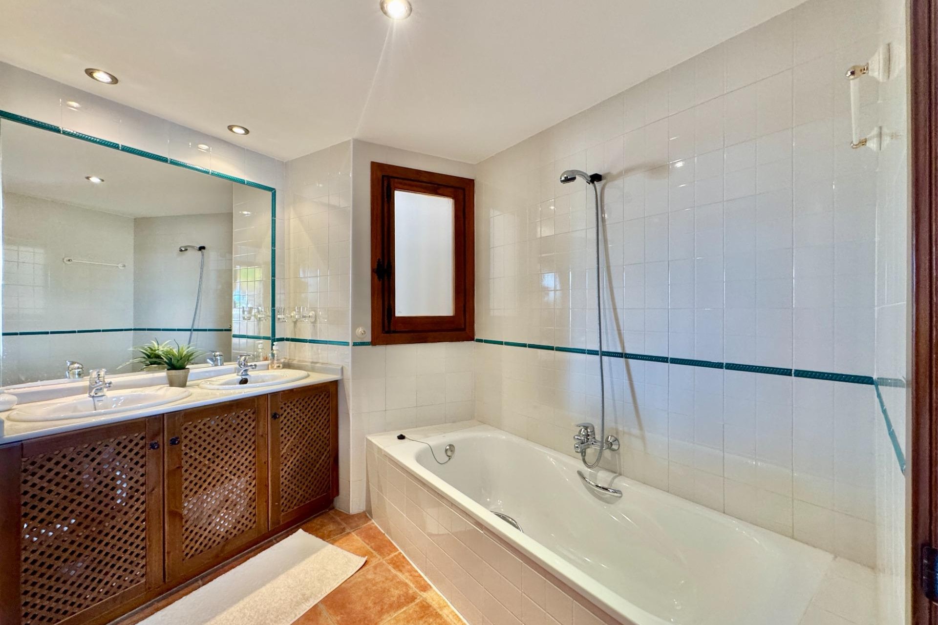 Resale - Apartment -
Torrevieja - Punta Prima