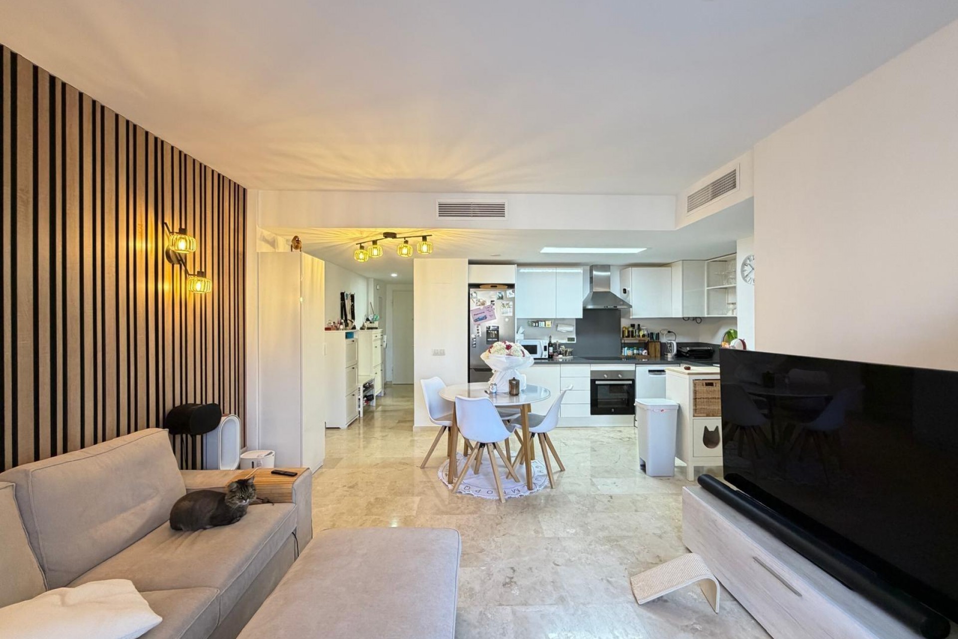 Resale - Apartment -
Torrevieja - Punta Prima