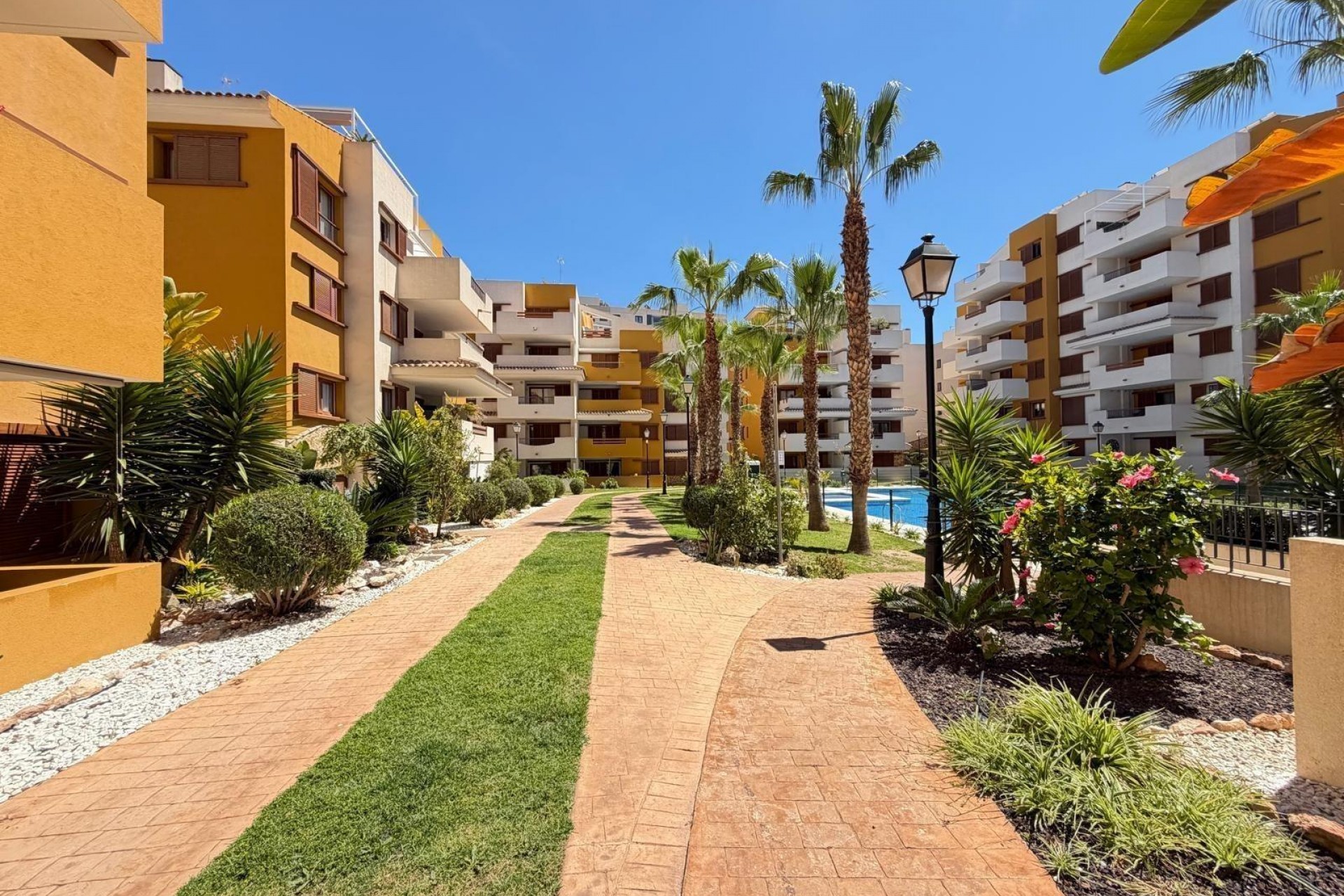 Resale - Apartment -
Torrevieja - Punta Prima