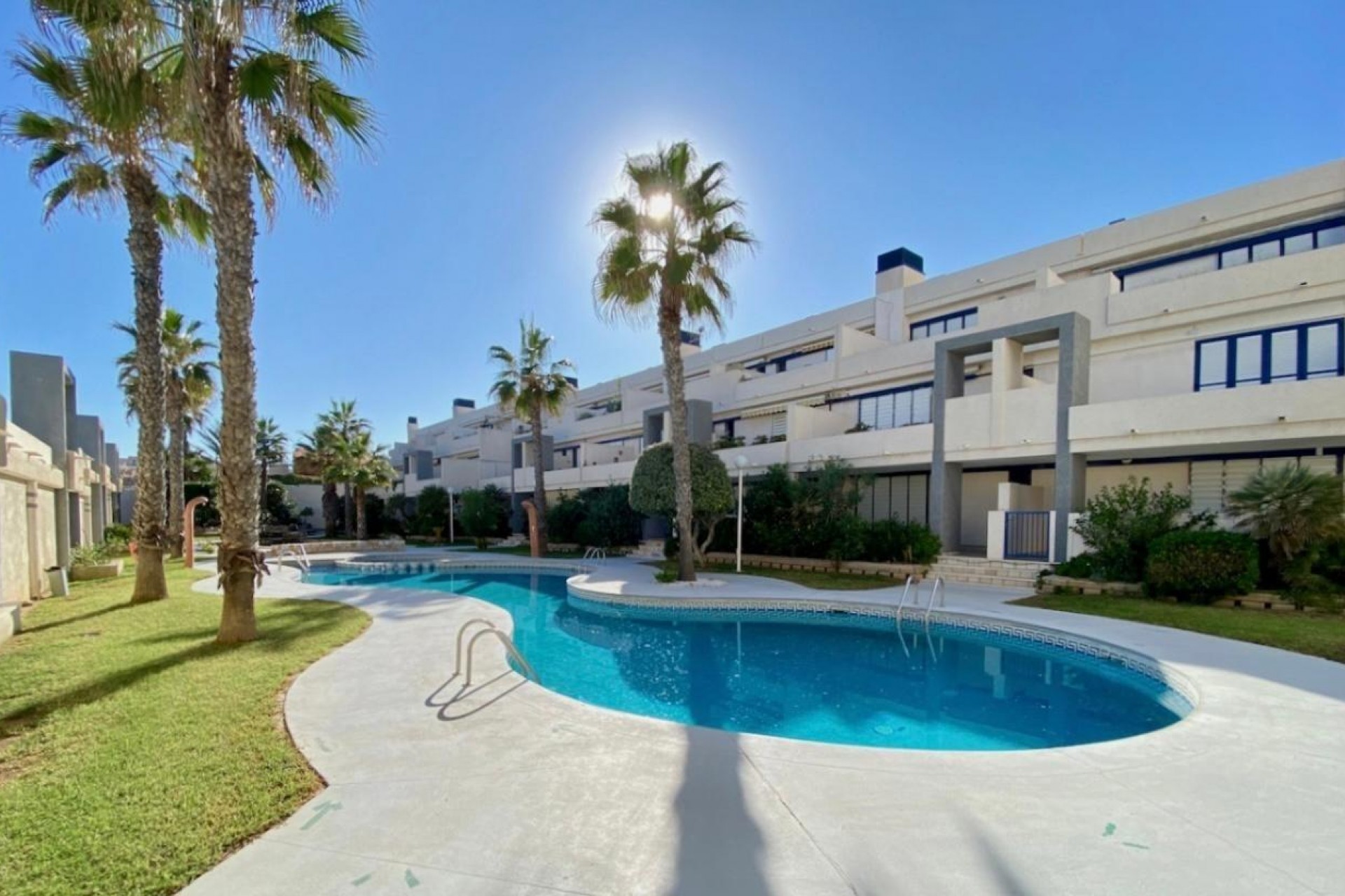 Resale - Apartment -
Torrevieja - Torre La Mata
