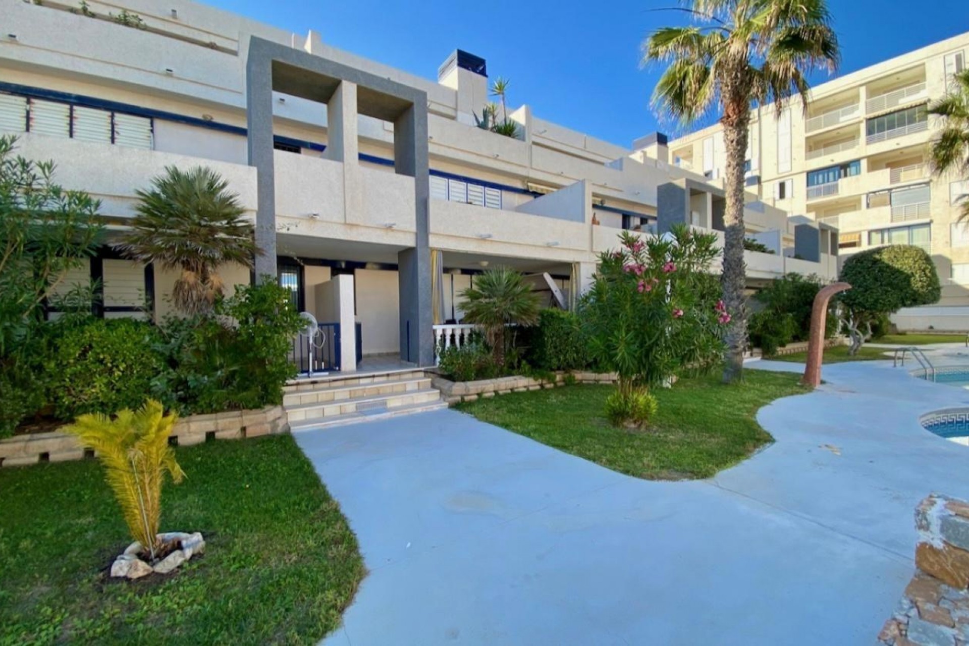 Resale - Apartment -
Torrevieja - Torre La Mata