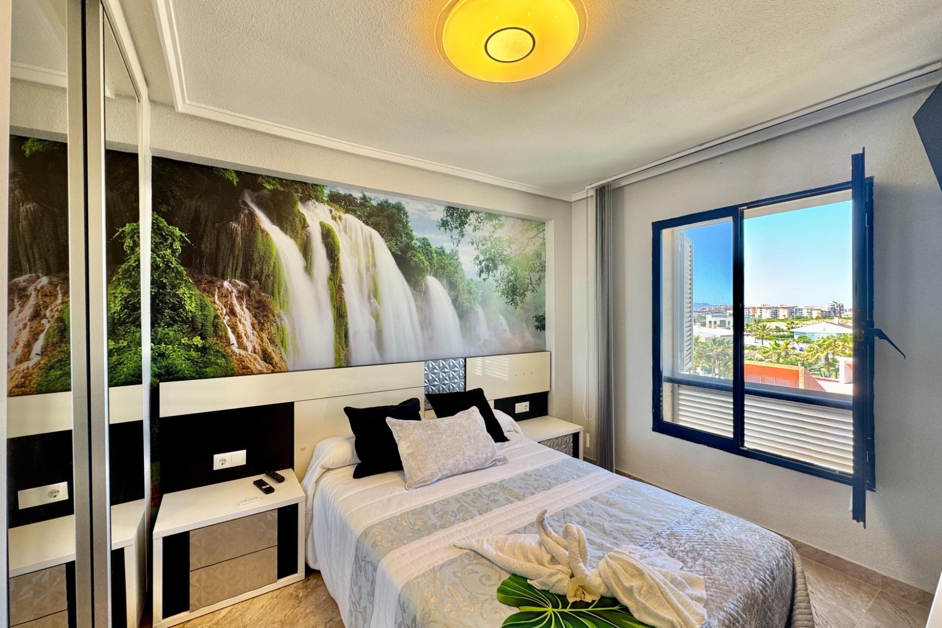 Resale - Apartment -
Torrevieja - Torre La Mata