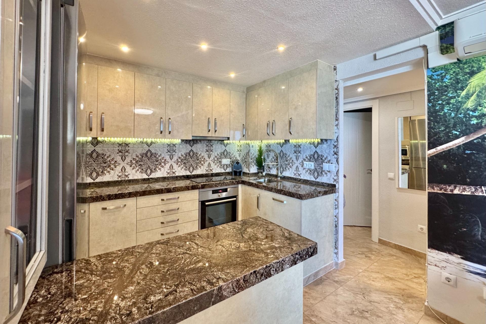 Resale - Apartment -
Torrevieja - Torre La Mata