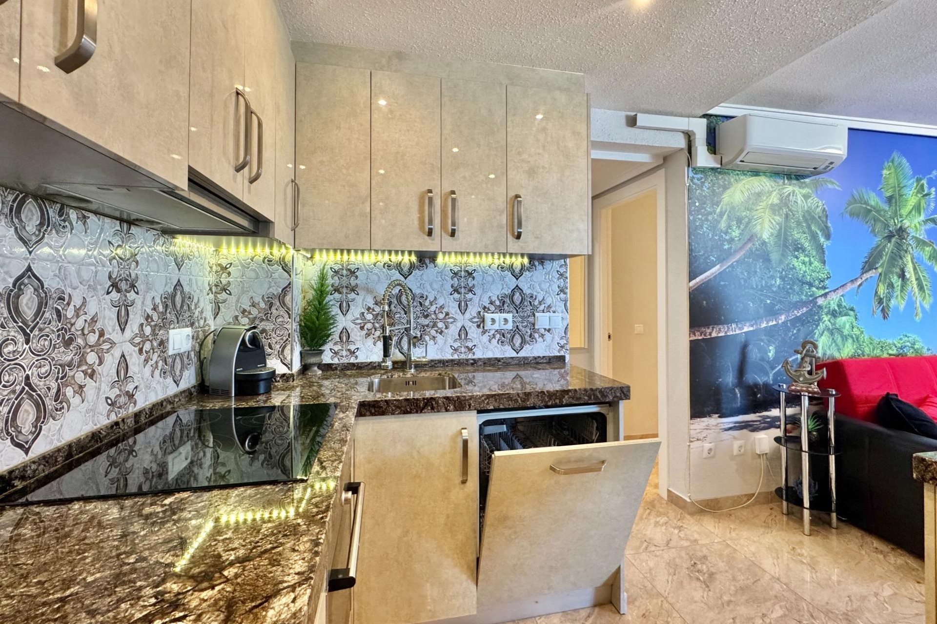 Resale - Apartment -
Torrevieja - Torre La Mata