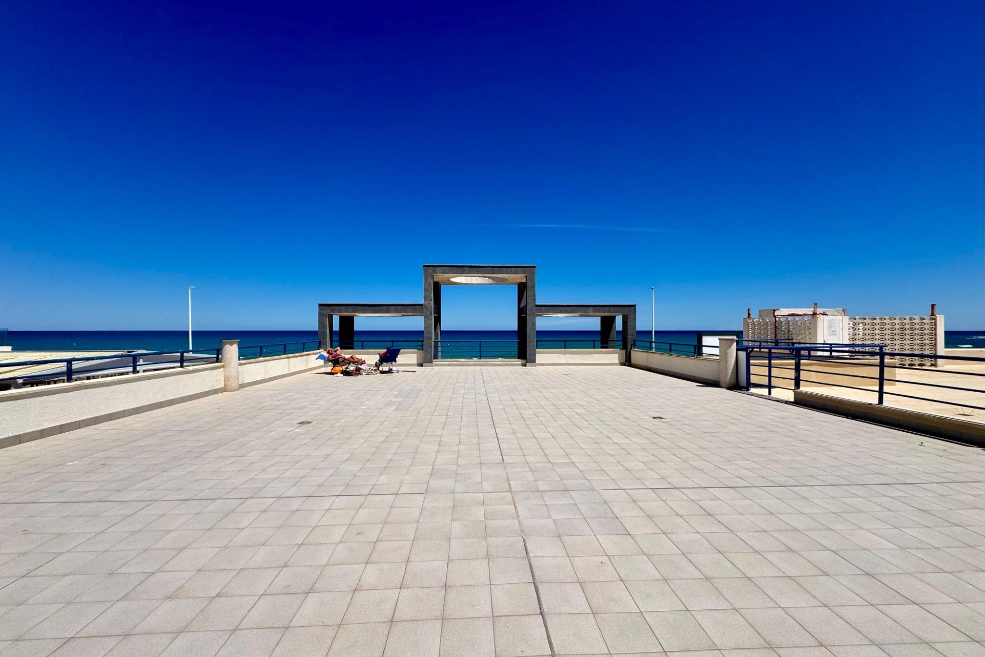 Resale - Apartment -
Torrevieja - Torre La Mata