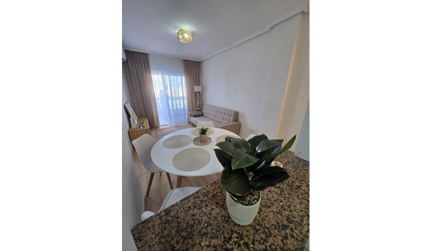 Resale - Apartment -
Torrevieja - Torreblanca