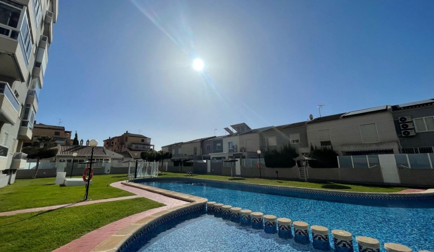 Resale - Apartment -
Torrevieja - Torreblanca