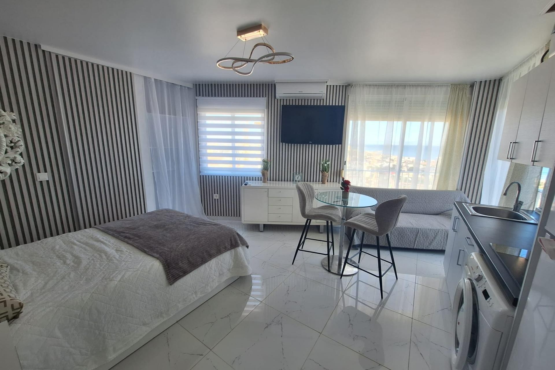 Resale - Apartment -
Torrevieja - Torrejón