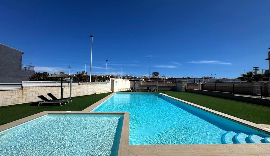 Resale - Apartment -
Torrevieja - Torreta Florida