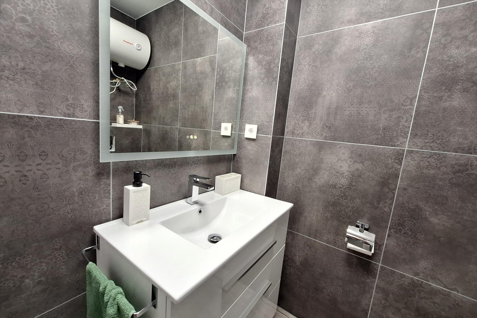Resale - Apartment -
Torrevieja - Torretas