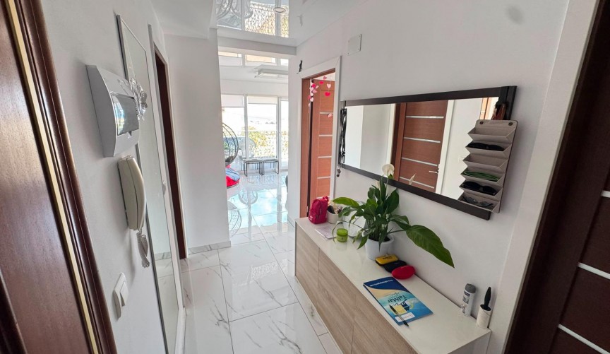 Resale - Apartment -
Torrevieja - Zona Los Frutales