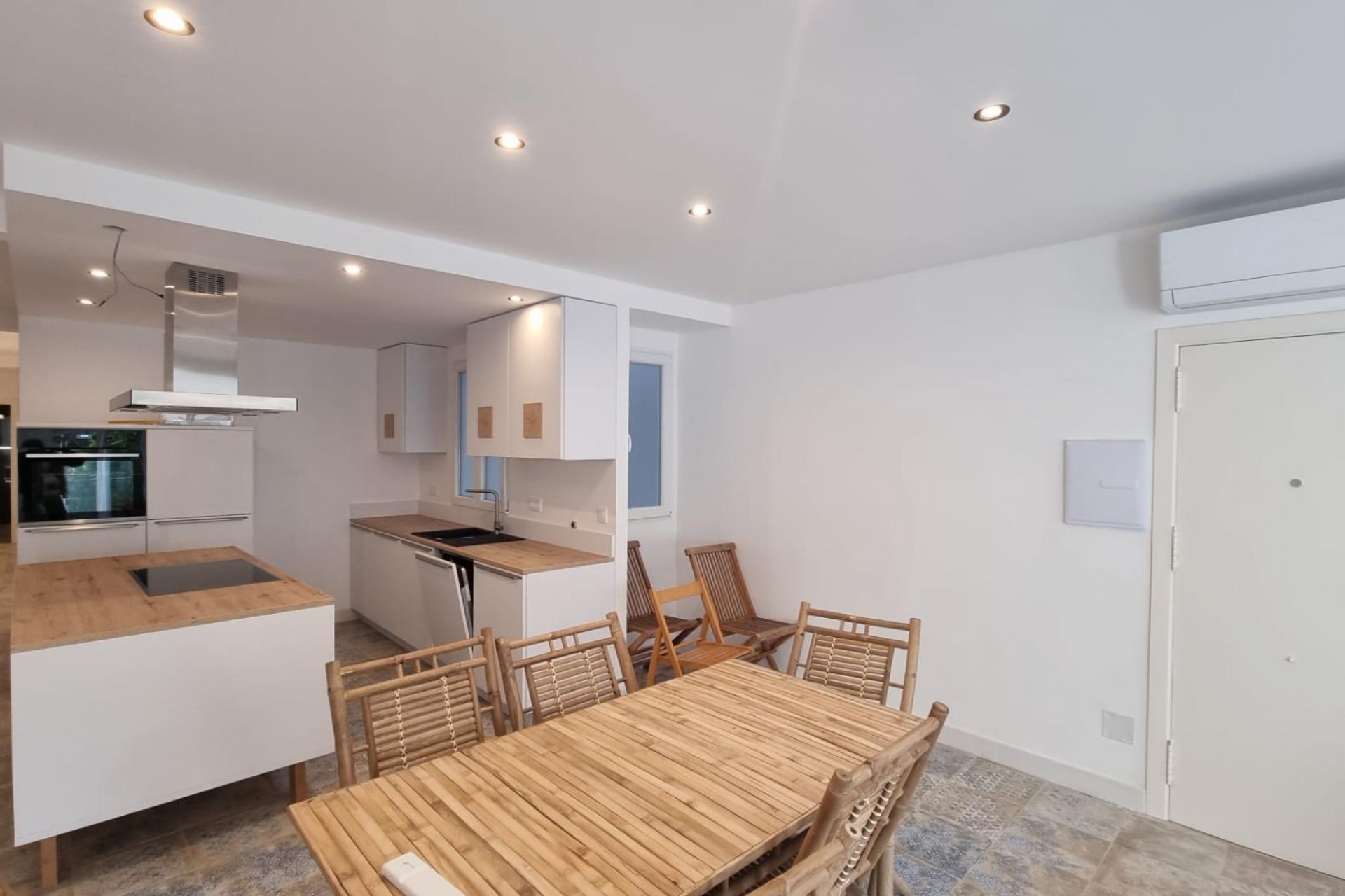 Resale - Apartment -
Torrevieja