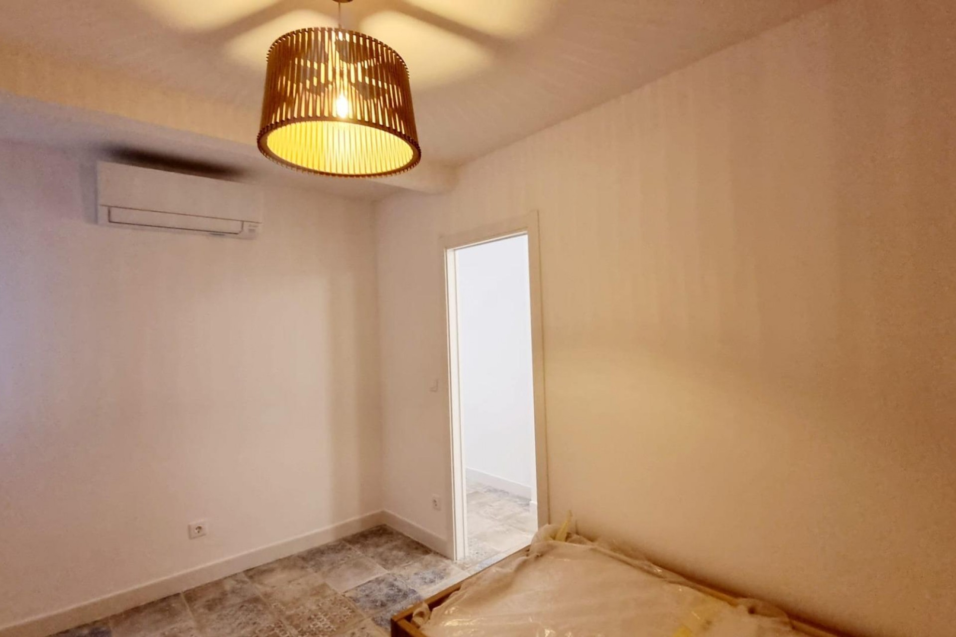 Resale - Apartment -
Torrevieja