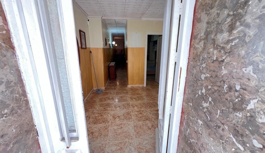 Resale - Apartment -
Torrevieja