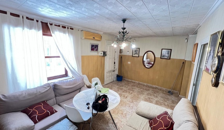 Resale - Apartment -
Torrevieja