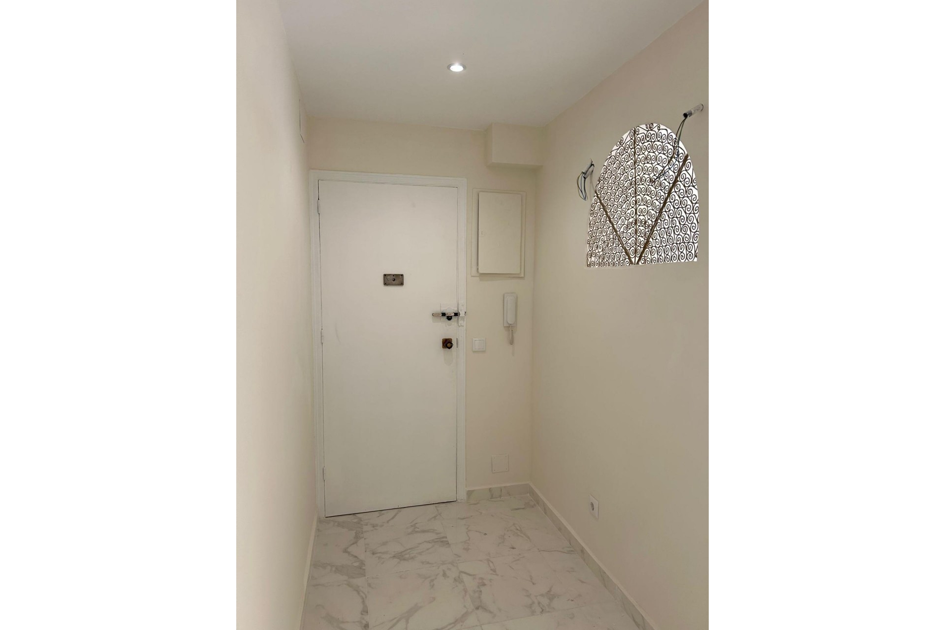 Resale - Apartment -
Torrevieja