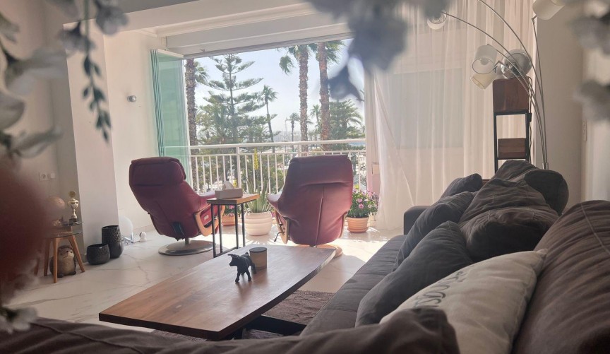 Resale - Apartment -
Torrevieja