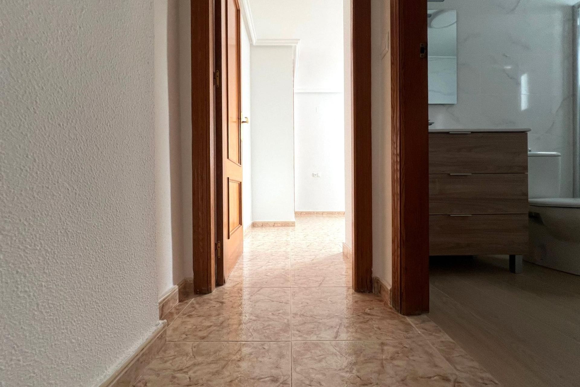 Resale - Apartment -
Torrevieja