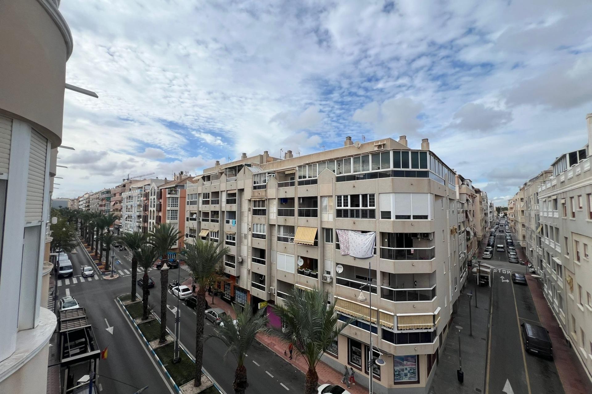 Resale - Apartment -
Torrevieja