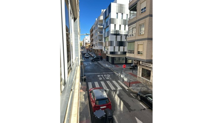 Resale - Apartment -
Torrevieja