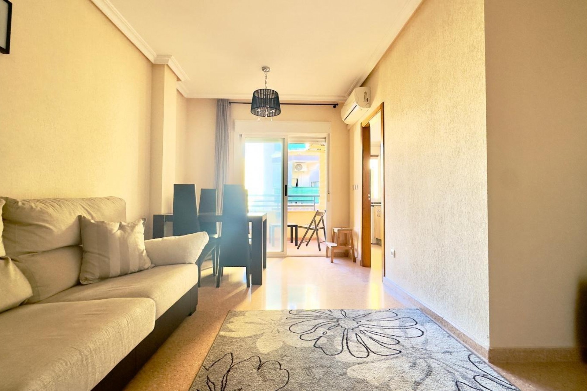 Resale - Apartment -
Torrevieja