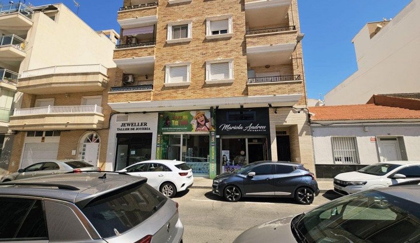 Resale - Apartment -
Torrevieja