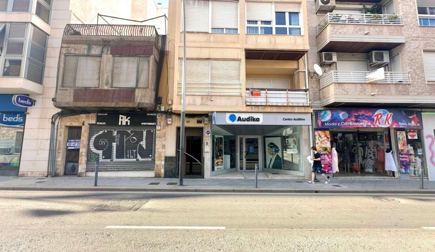 Resale - Apartment -
Torrevieja